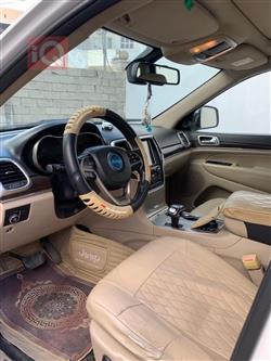 جیپ گراند شیرۆکی